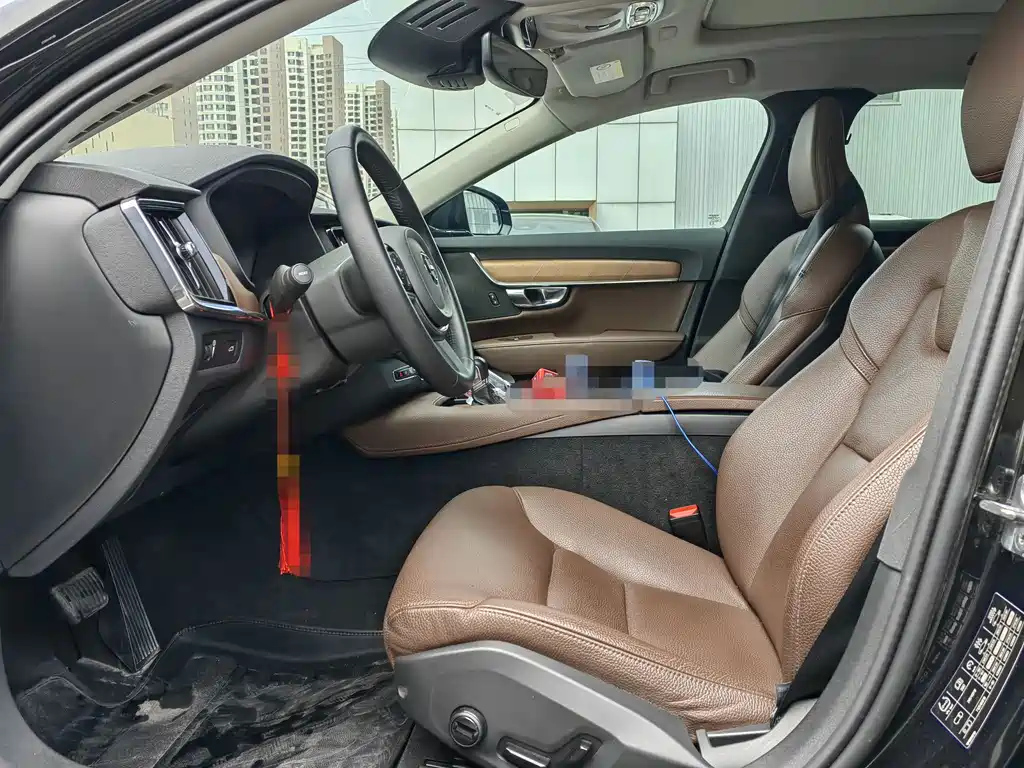VOLVO S90 2020