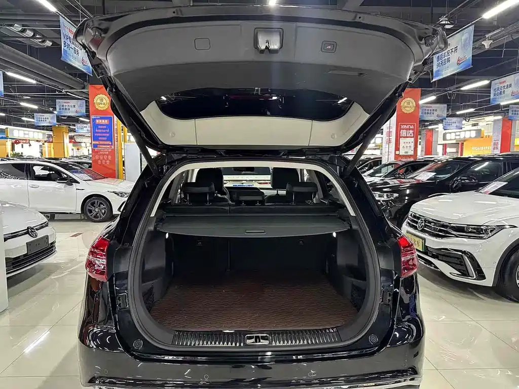HONGQI HS5 2022