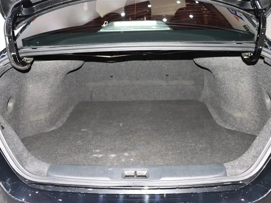 NISSAN SYLPHY 2021