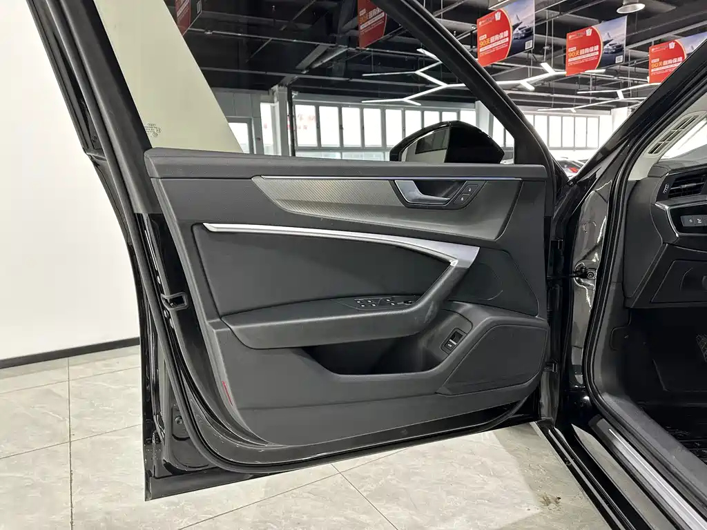 AUDI A6L 2021