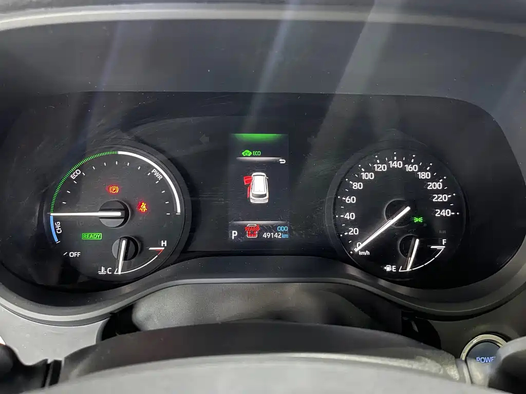 TOYOTA GRANVIA 2023