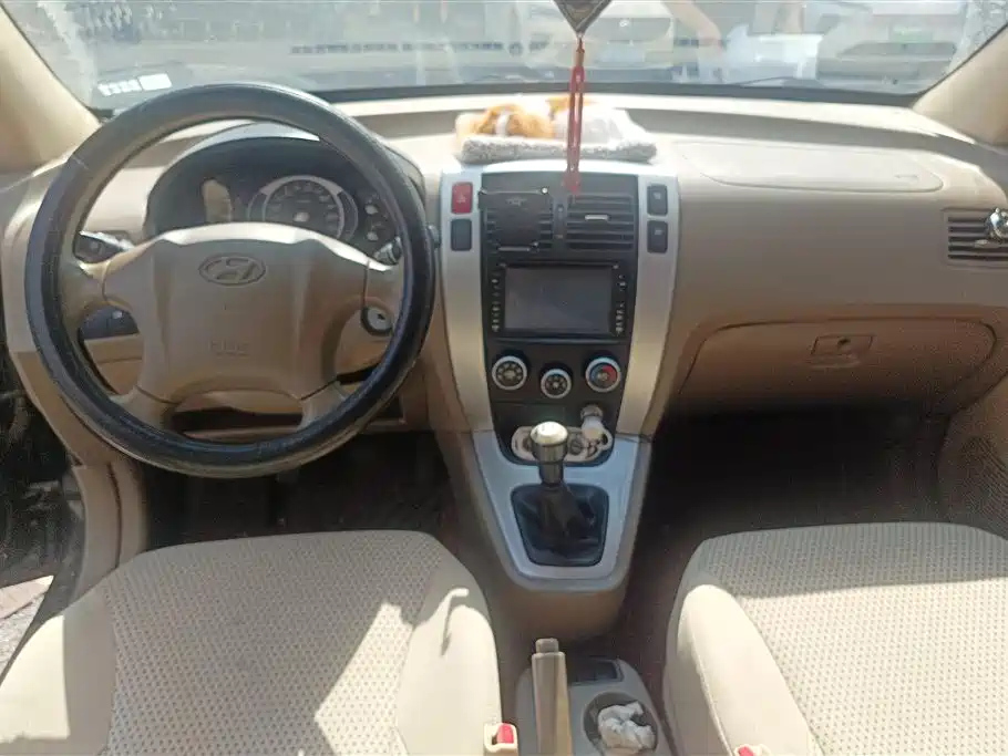 HYUNDAI TUCSON 2012