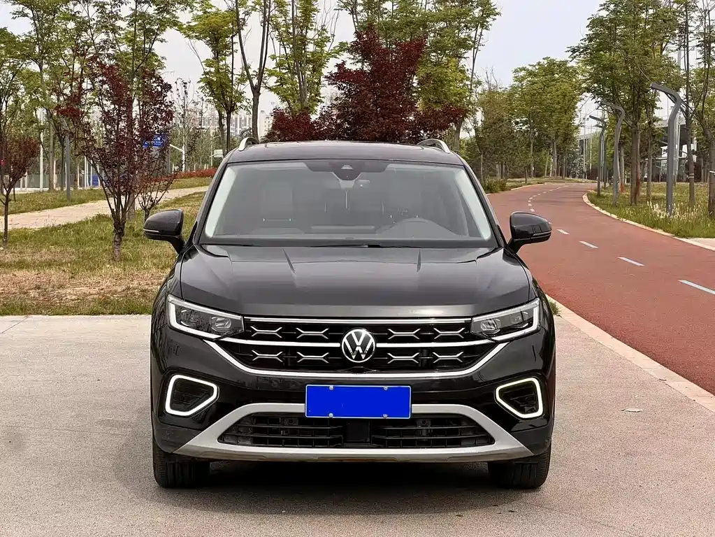 VOLKSWAGEN TAYRON 2023