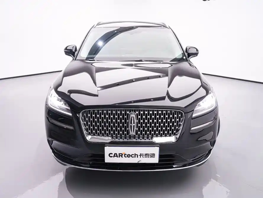 LINCOLN ADVENTURER 2021