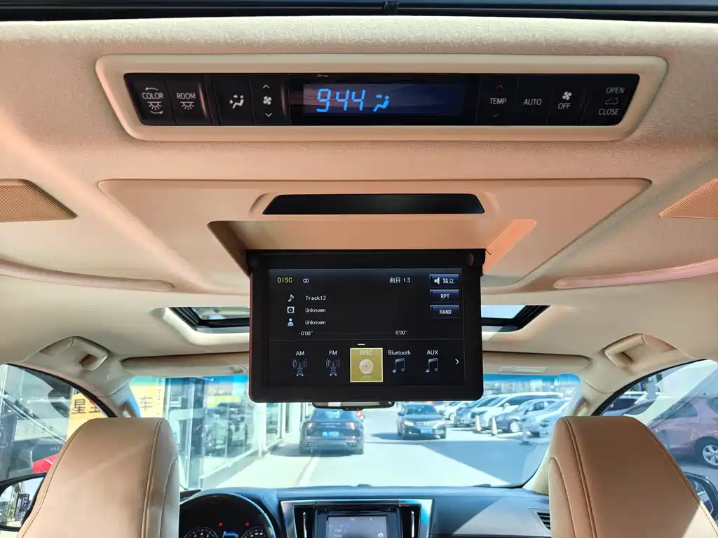 TOYOTA ALPHARD 2018