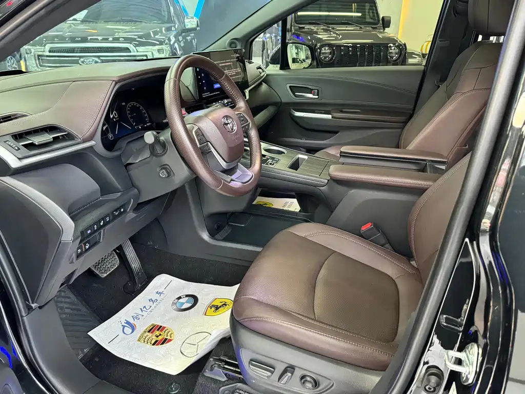 TOYOTA SIENNA SIENNA 2023