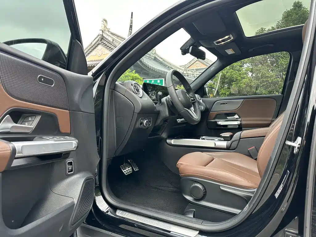 MERCEDES BENZ GLB 2022
