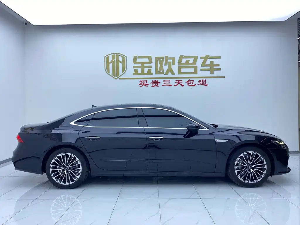 AUDI A7L 2024
