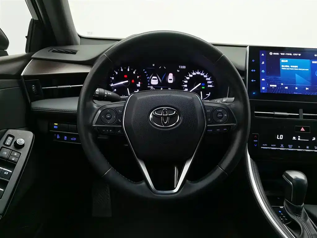 TOYOTA AVALON 2022