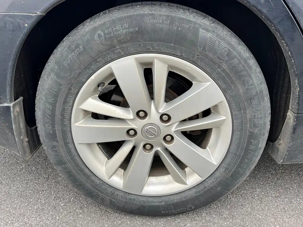 NISSAN TEANA 2012