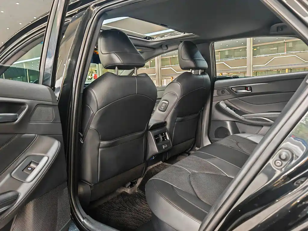 TOYOTA AVALON 2022