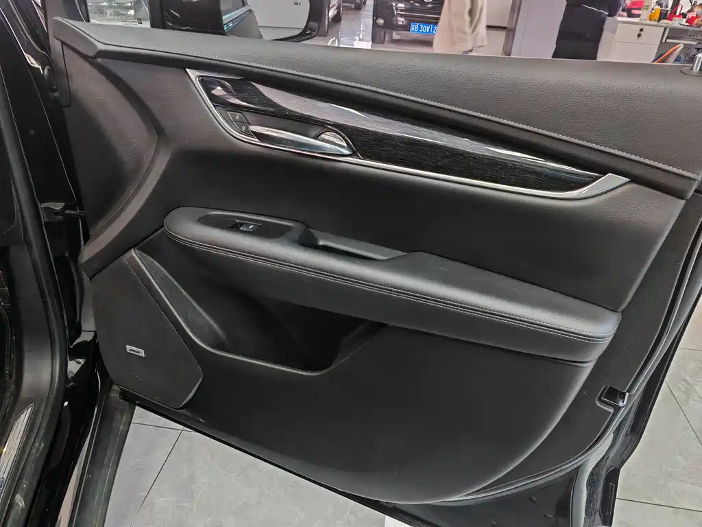 CADILLAC XT5 2020