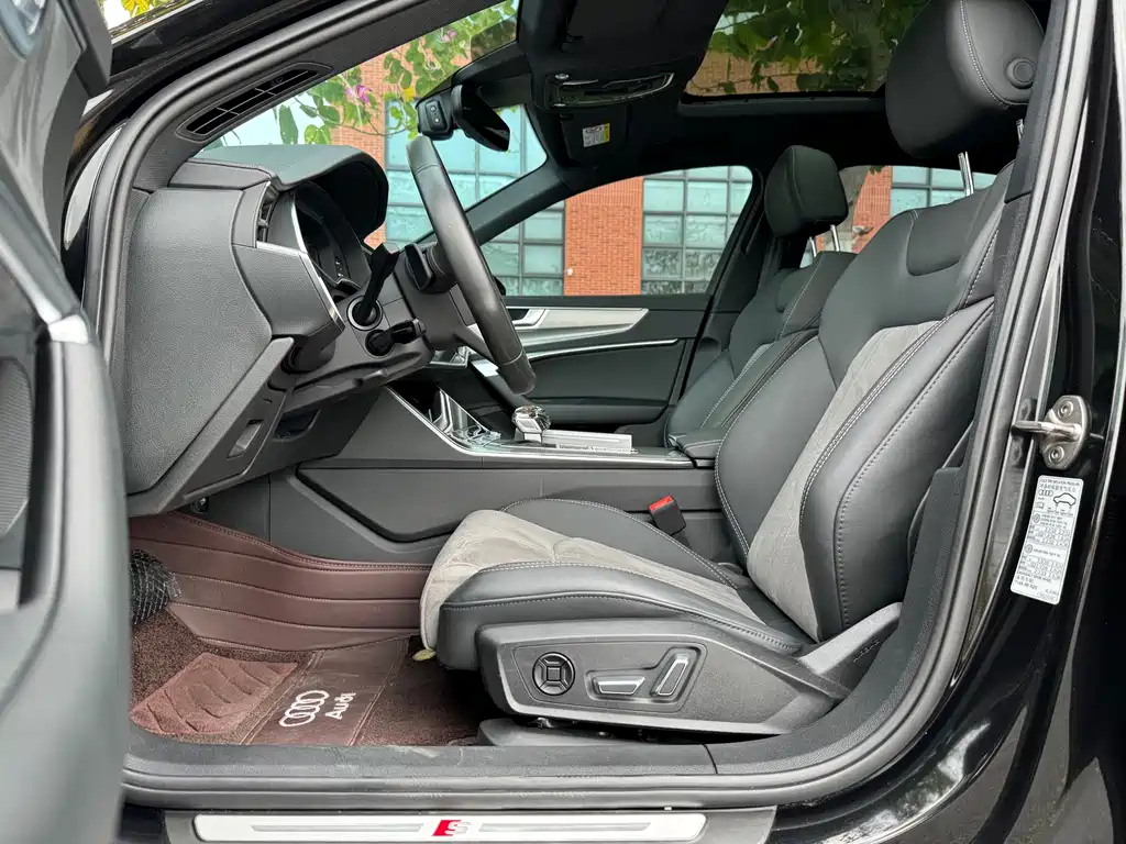 AUDI A6L 2023