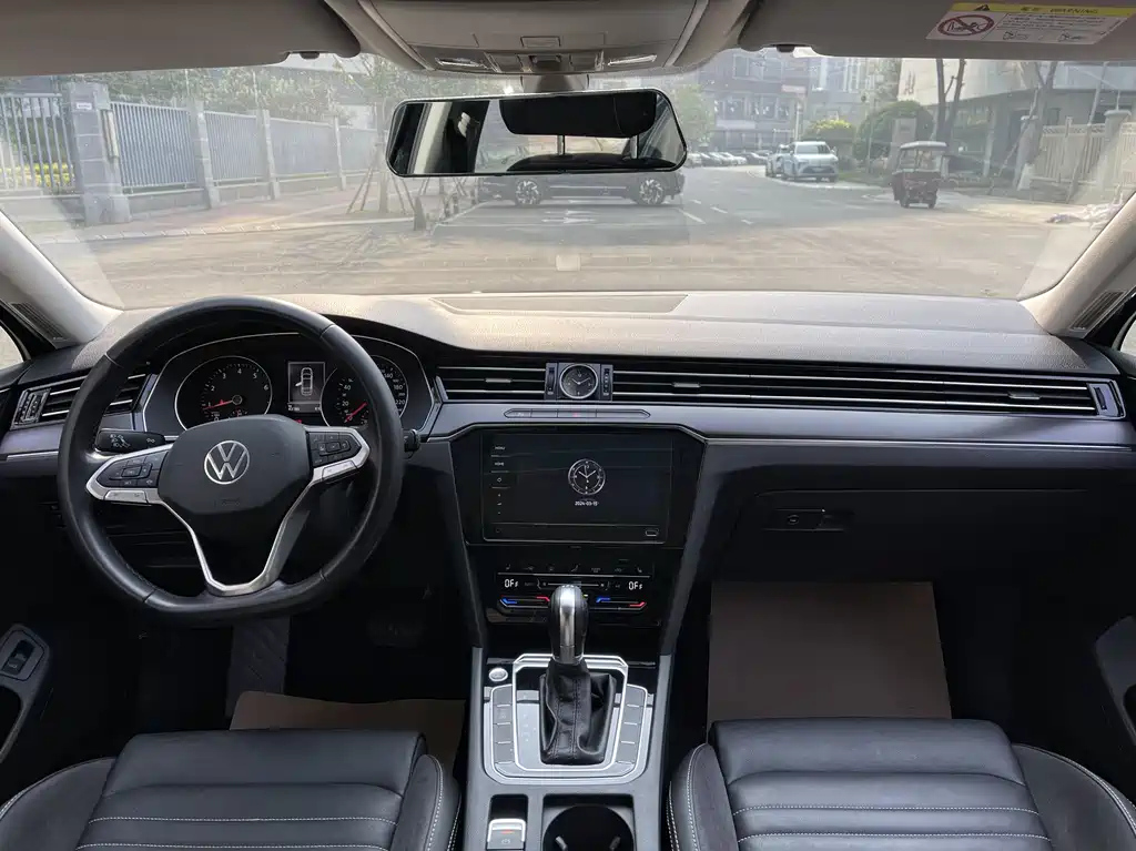 VOLKSWAGEN MAGOTAN 2020