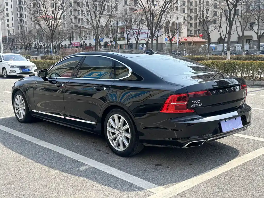VOLVO S90 2020