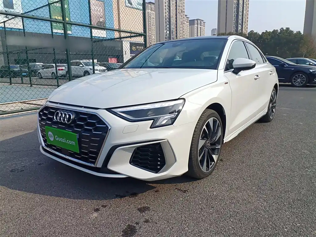 AUDI A3 2022