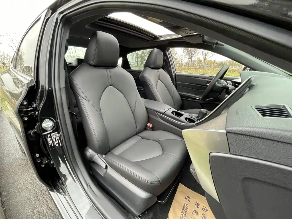 TOYOTA AVALON 2021