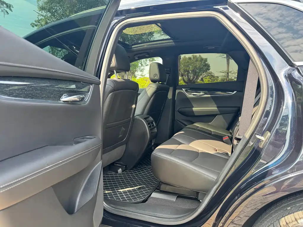 CADILLAC XT5 2022