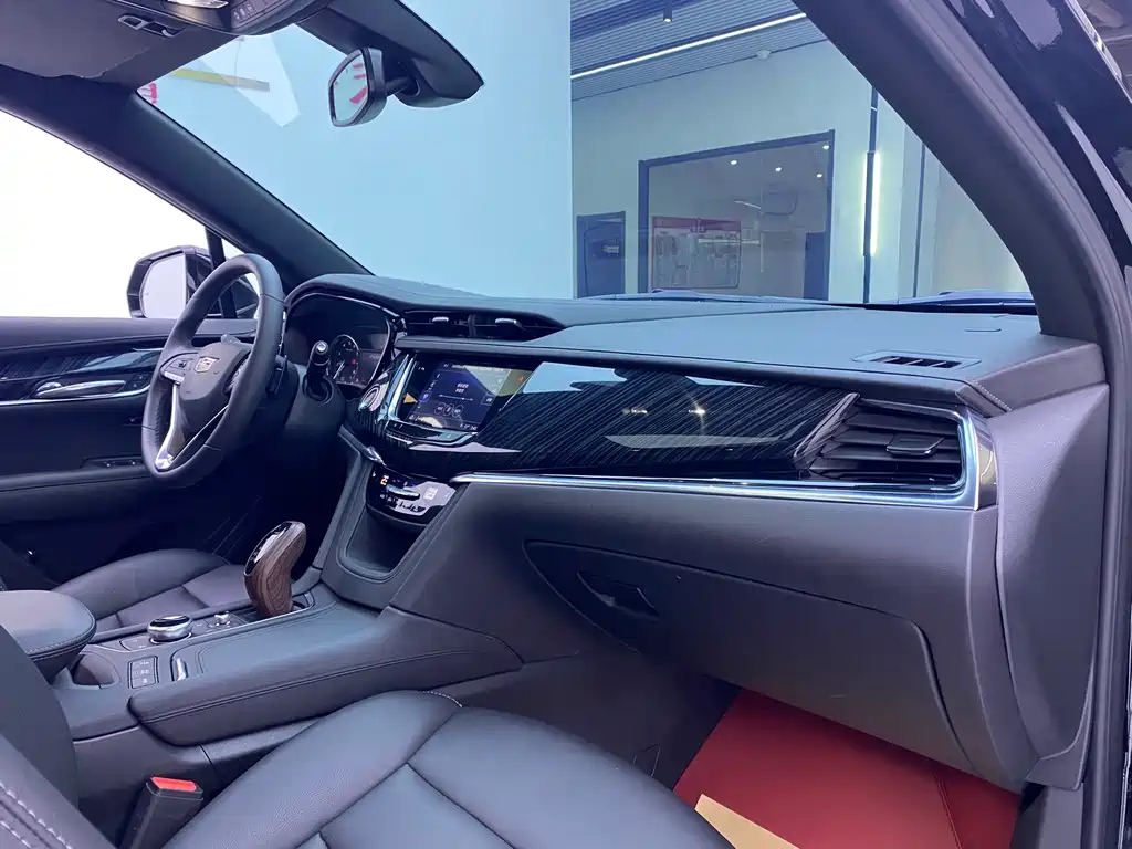 CADILLAC XT6 2022