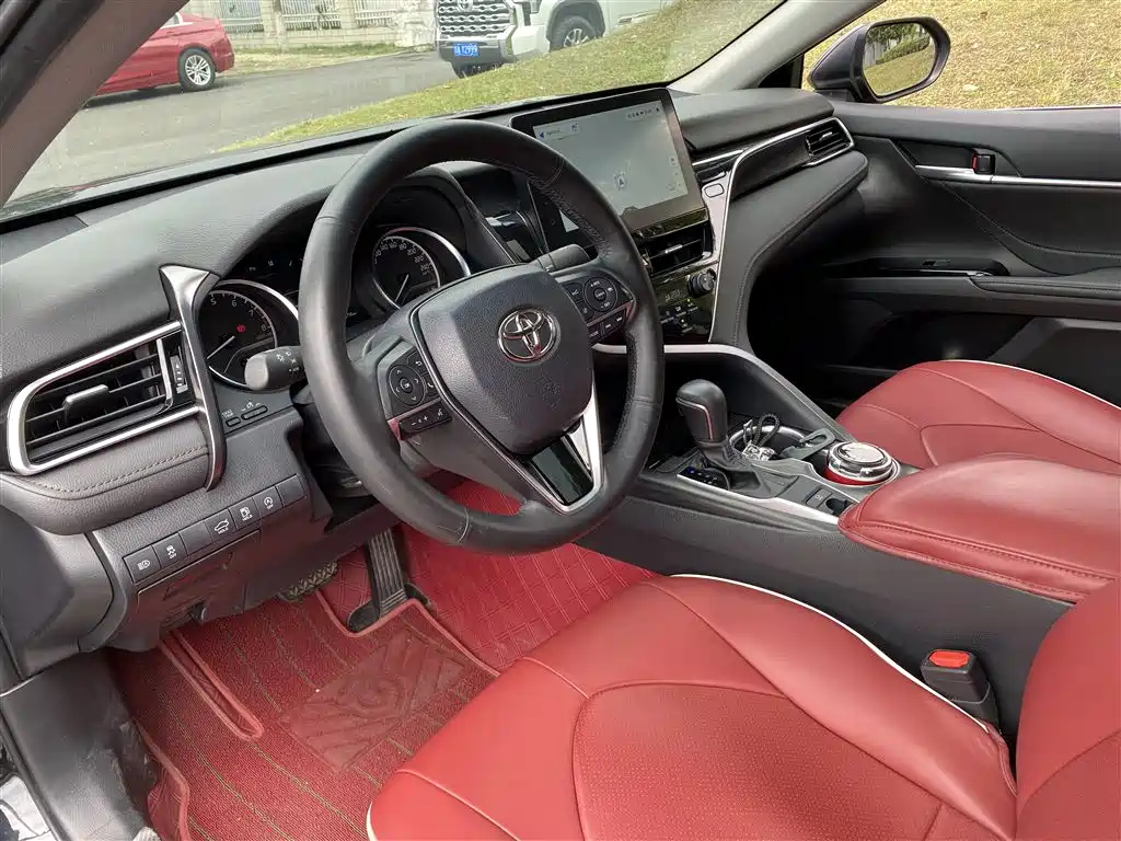 TOYOTA CAMRY 2023
