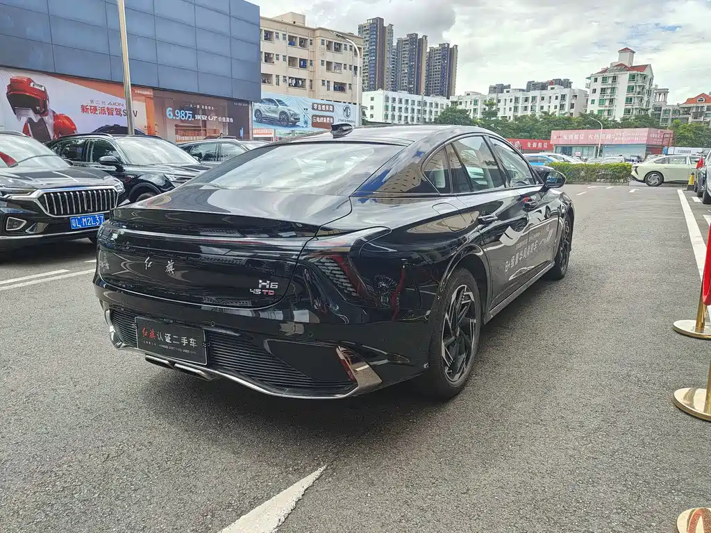 HONGQI H6 2023