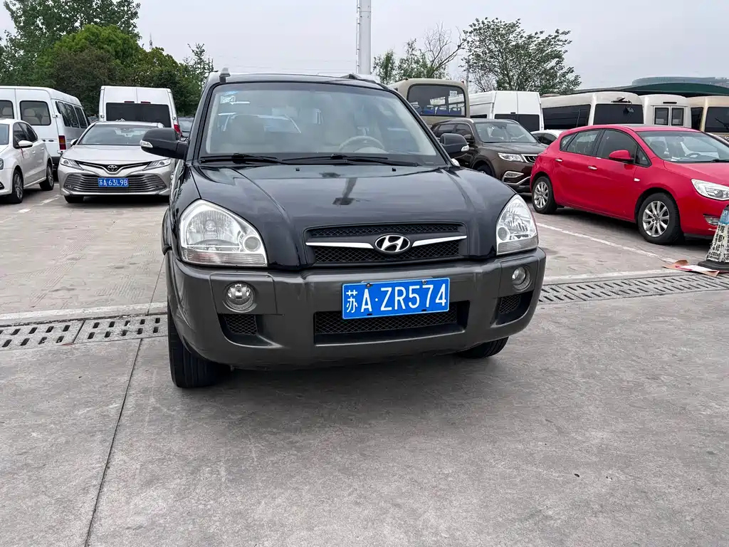 HYUNDAI TUCSON 2011