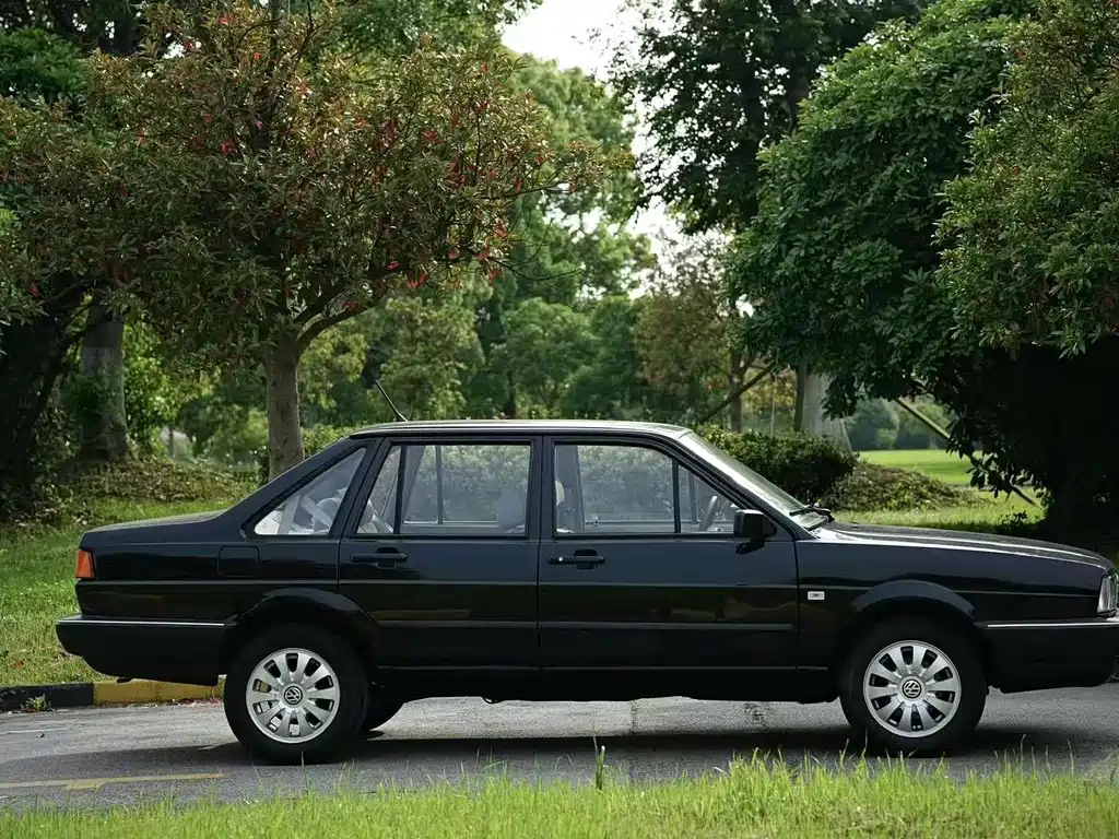 VOLKSWAGEN SANTANA CLASSIC 2010