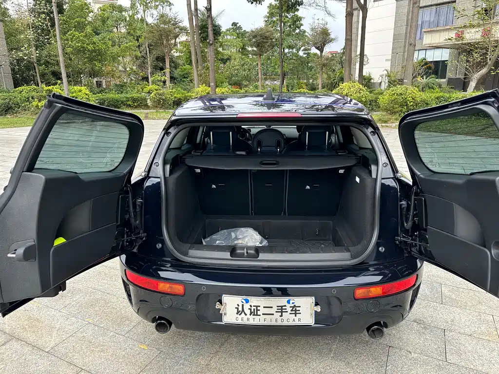 MINI CLUBMAN 2022
