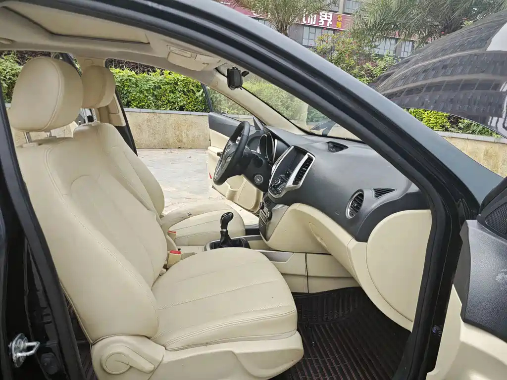 CHANGAN EADO 2016