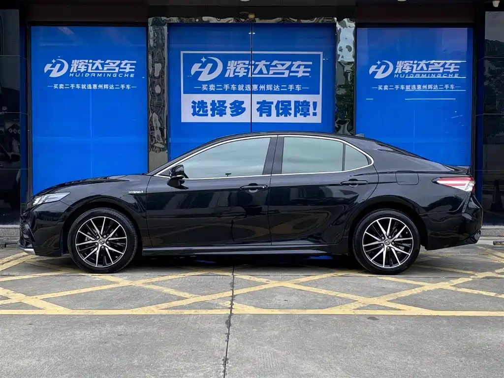 TOYOTA CAMRY 2022