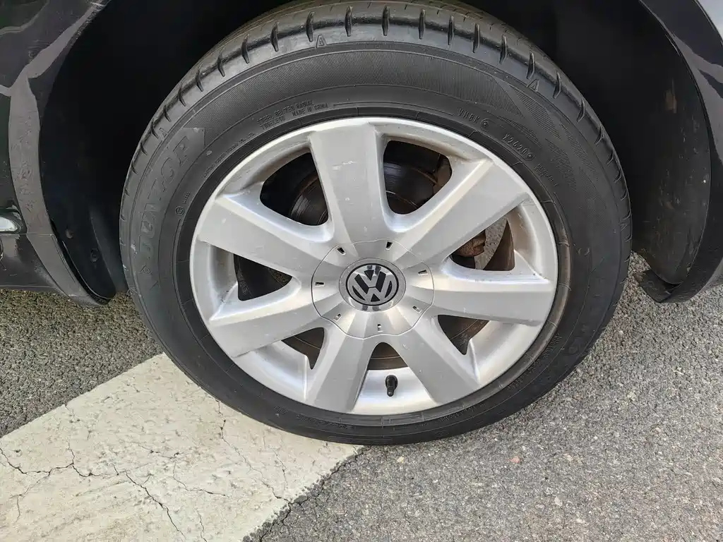 VOLKSWAGEN OTHER 2011