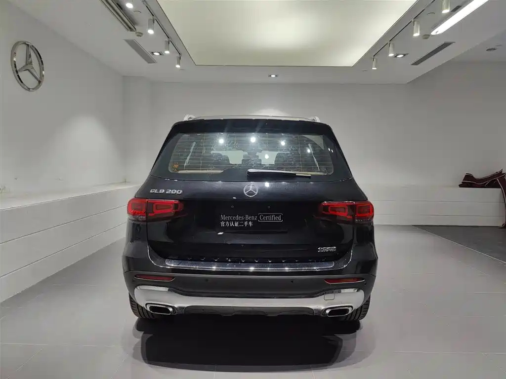 MERCEDES BENZ GLB 2021