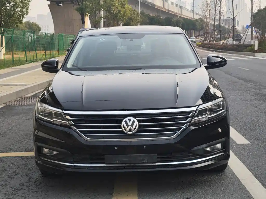 VOLKSWAGEN LAVIDA 2019