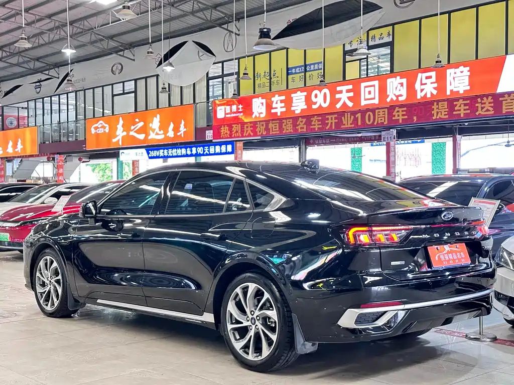 FORD MONDEO 2022