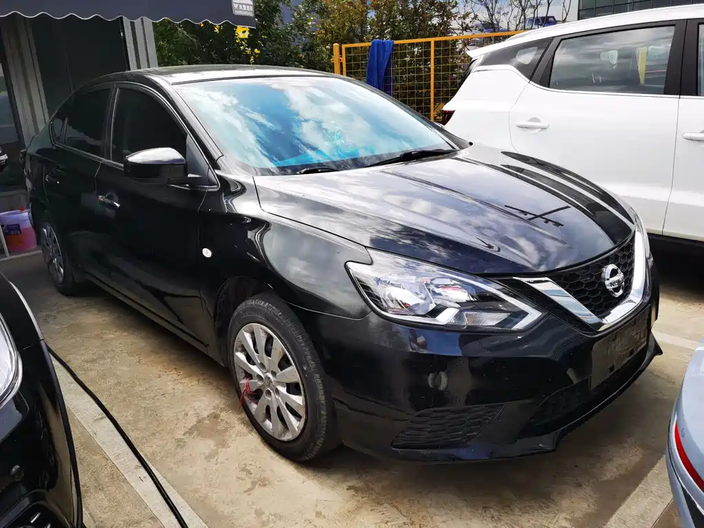 NISSAN SYLPHY 2019