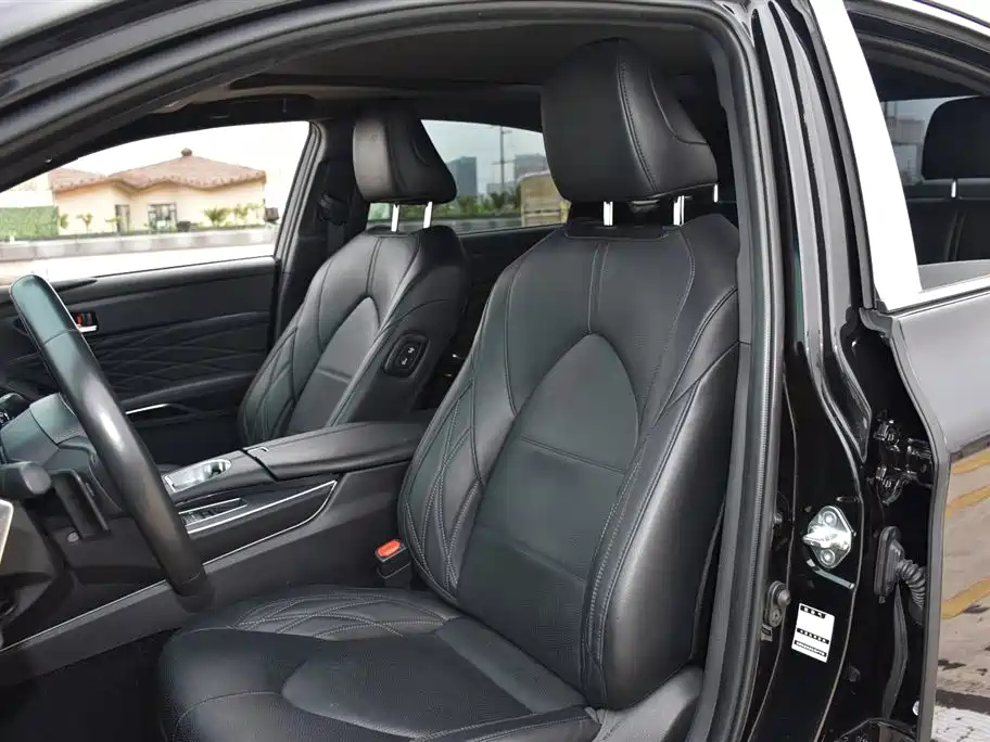 TOYOTA AVALON 2020