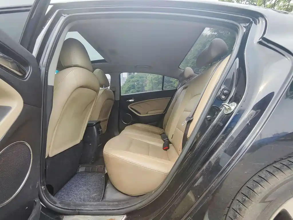 KIA K3 2013