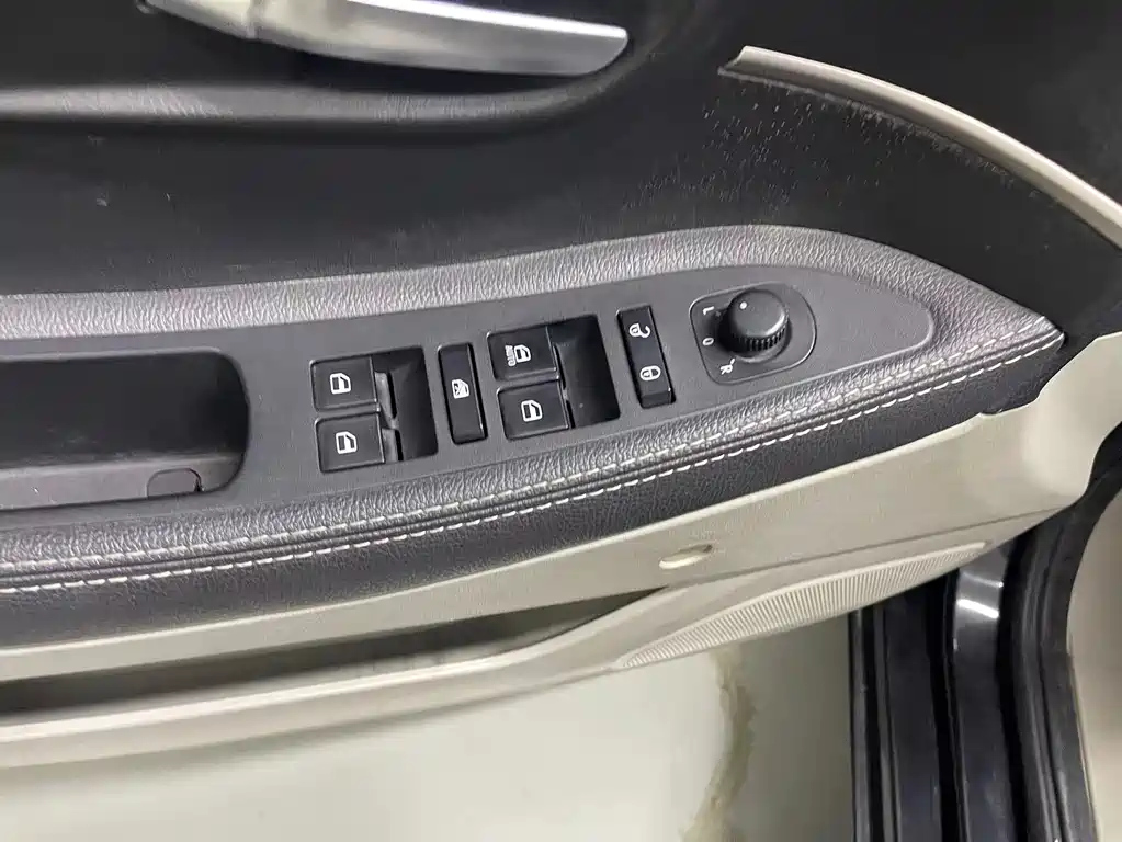 BAIC SENOVA D50 2015