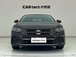 VOLKSWAGEN PASSAT  2023