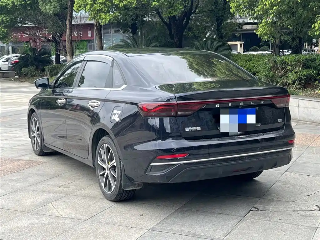 GEELY AUTO EMGRAND 2021