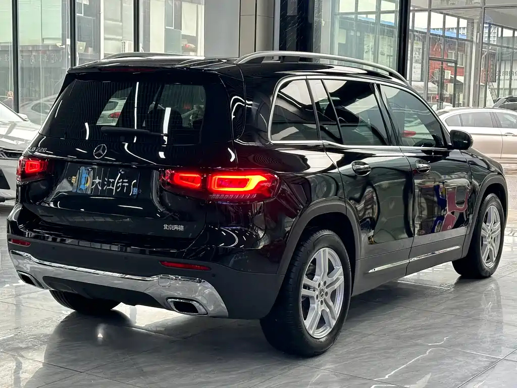 MERCEDES BENZ GLB 2022