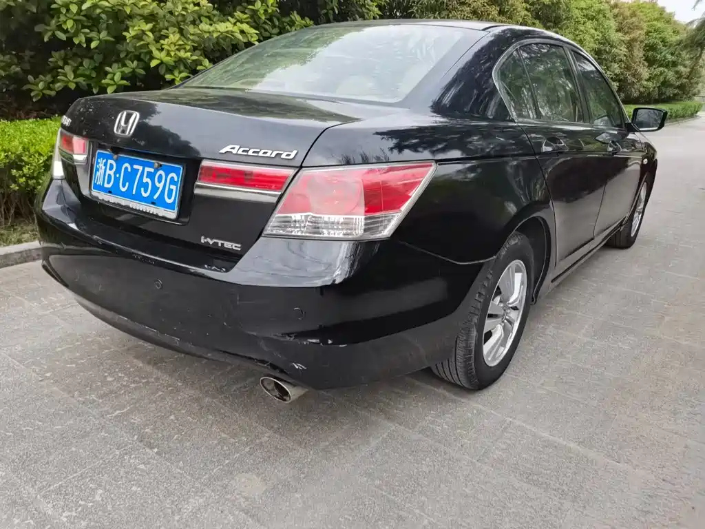 HONDA ACCORD 2011