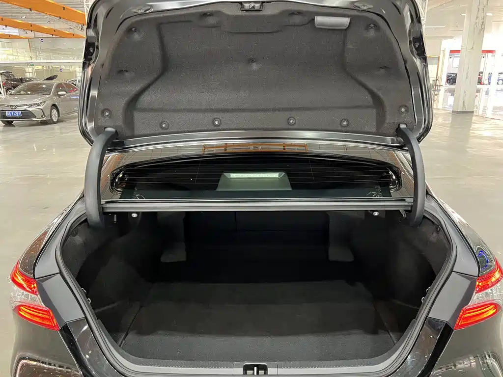 TOYOTA CAMRY 2022