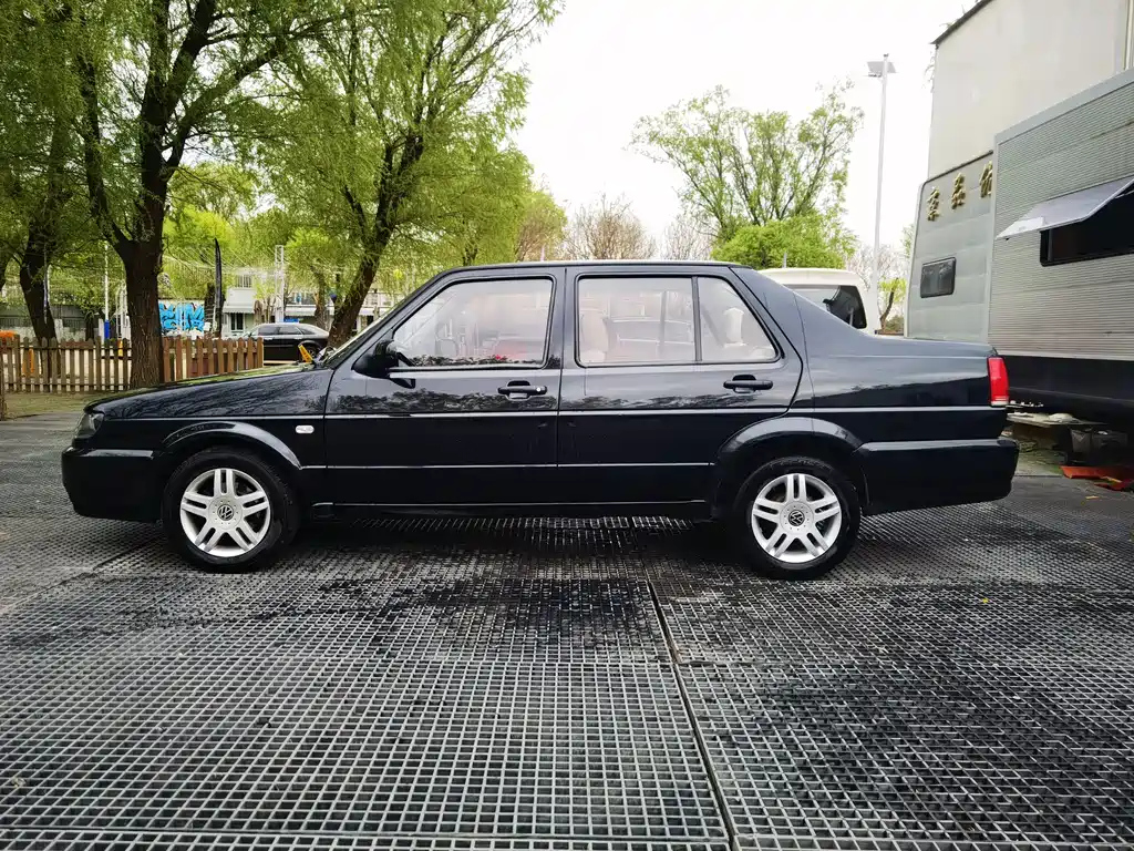 VOLKSWAGEN JETTA 2012