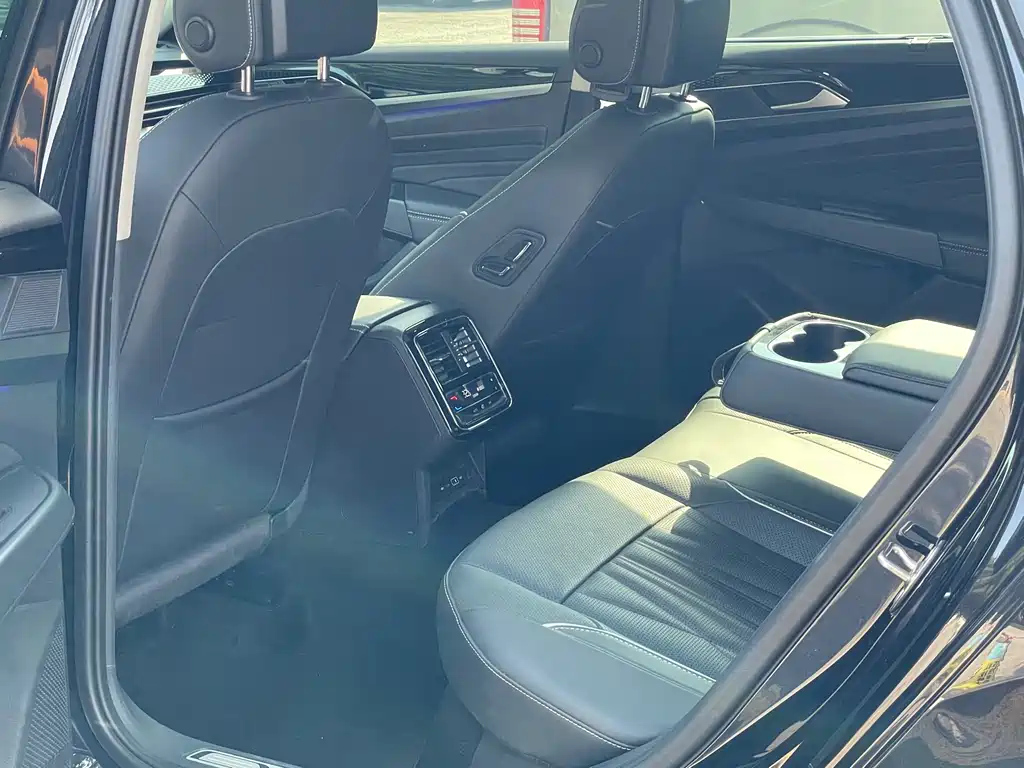 VOLKSWAGEN PASSAT 2022