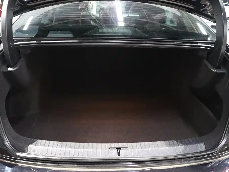 VOLKSWAGEN PASSAT 2022