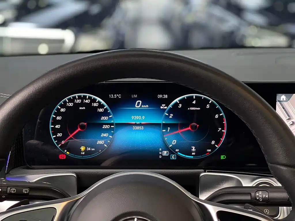 MERCEDES BENZ GLB 2022