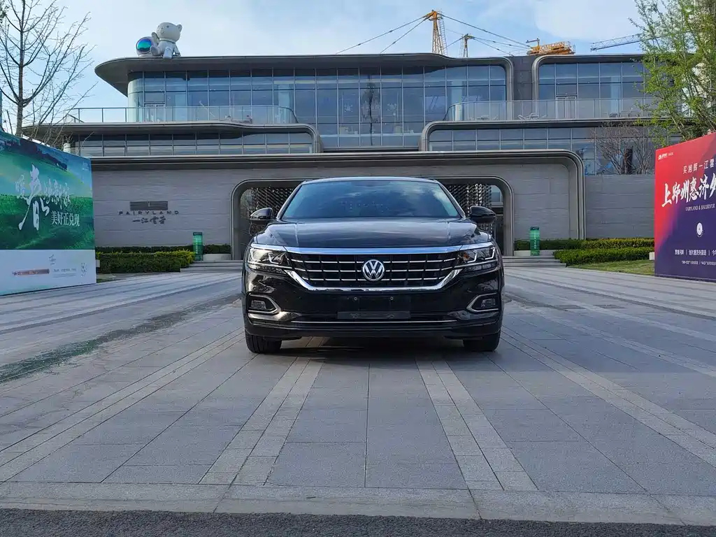 VOLKSWAGEN PASSAT 2020