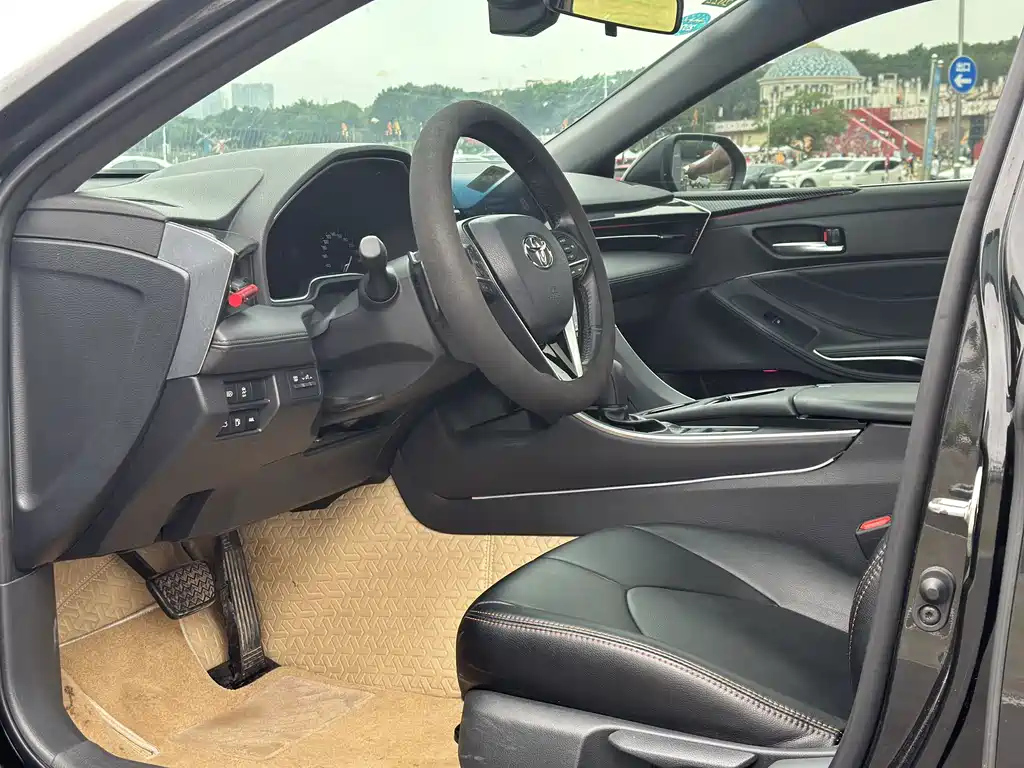 TOYOTA AVALON 2020