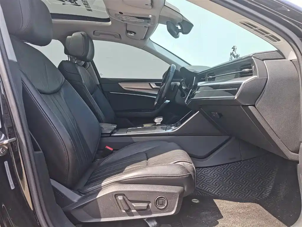 AUDI A6L 2021